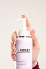 DRY & SENSITIVE SKIN CLEANSER